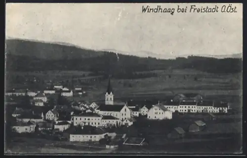 AK Windhaag bei Freistadt, Teilansicht mit Kirche