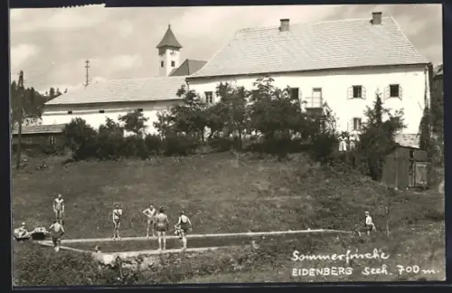 AK Eidenberg, Frauen im Badeanzug am Schwimmbecken