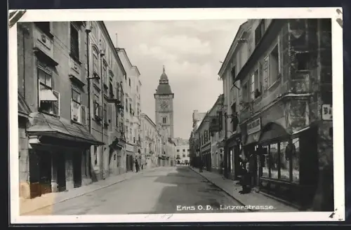 AK Enns, Linzrstrasse Karl Heller Handschuhmacher und Knappe Hutmacher