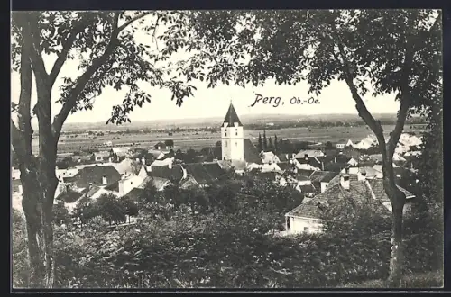 AK Perg /Ob.-Oe., Teilansicht mit Kirche