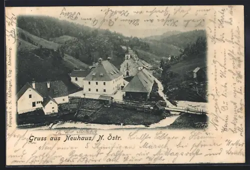 AK Neuhaus /N. Östr., Ortspartie mit Kirche