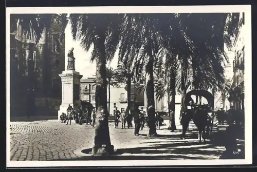AK Cadiz, Denkmal bei der Kathedrale