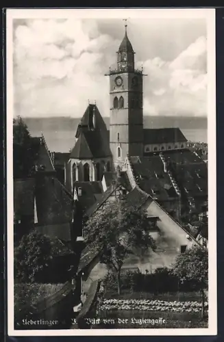 AK Ueberlingen / Bodensee, Die Luziengasse mit Blick zur Kirche
