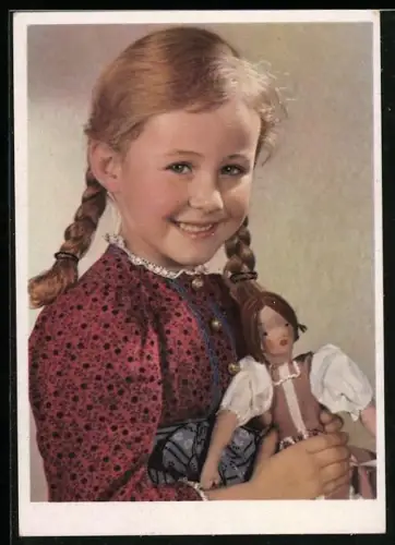 AK blondes Mädchen mit ihrer Lieblingspuppe