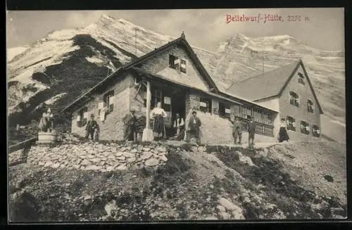AK Bettelwurf-Hütte, Besucher auf der Terrasse