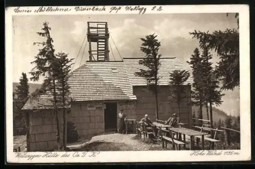 AK Waldegger Hütte an der Hohen Wand, Aussenansicht der Berghütte mit Aussichtsturm