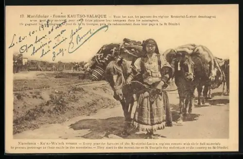AK Macédoine, Femme Kautso-Valaque, mazedonische Koutsovlachi-Frau mit Pferdetreck