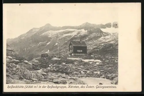 AK Reisseckhütte, vor der Berghütte in der Reisseckgruppe des österr. Gebirgsvereins
