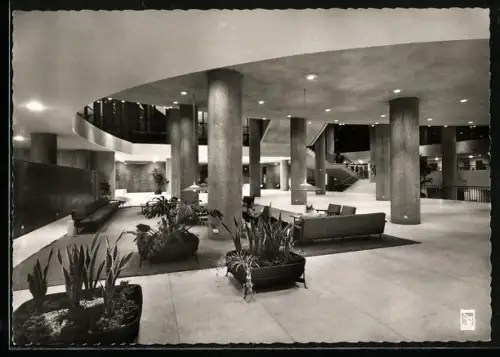 AK Berlin, Kongresshalle im Tiergarten, Hauptfoyer