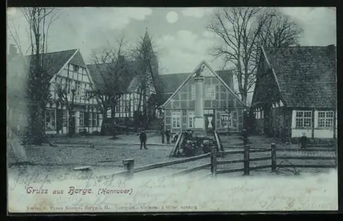 Mondschein-AK Berge /Hannover, Dorfplatz mit Fachwerkhäusern und Denkmal