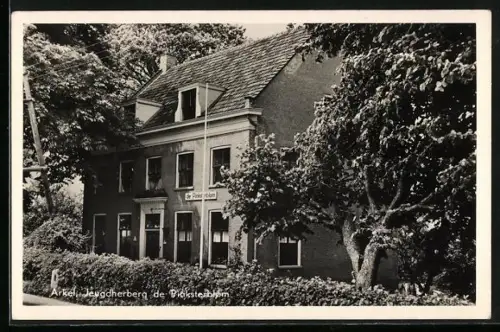 AK Arkel, Jeugdherberg de Pinksterblom