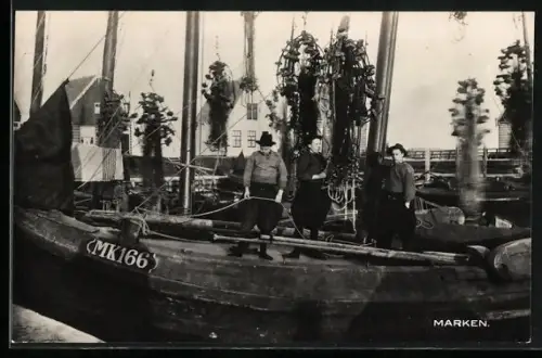AK Marken, Mannen op een Boot