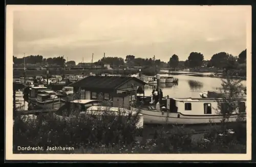 AK Dordrecht, Jachthaven