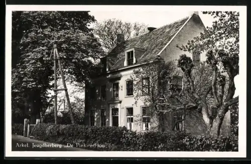 AK Arkel, Jeugdherberg de Pinksterblom