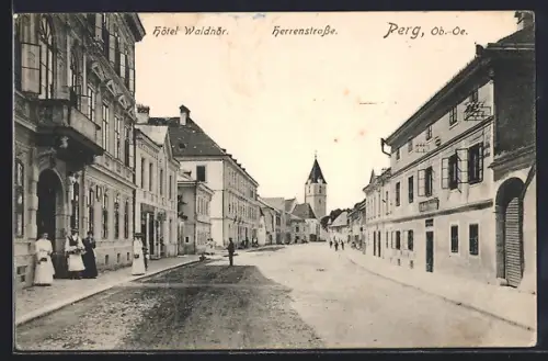 AK Perg /O.-Ö., Herrenstrasse mit Blick zur Kirche