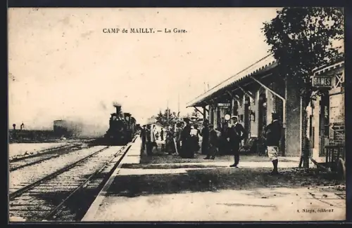 AK Camp de Mailly, La Gare, Bahnhof