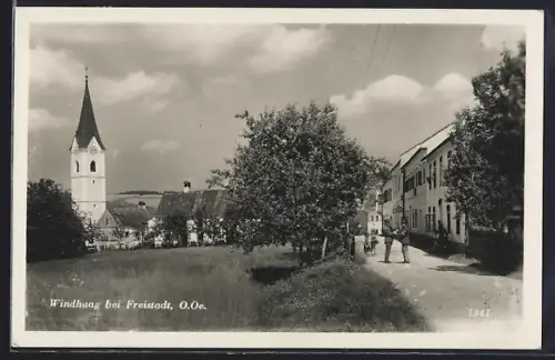 AK Windhaag b. Freistadt, Ortsansicht mit Kirche