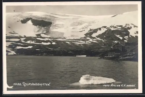 AK Djupvandshytten, Haus an der Küste