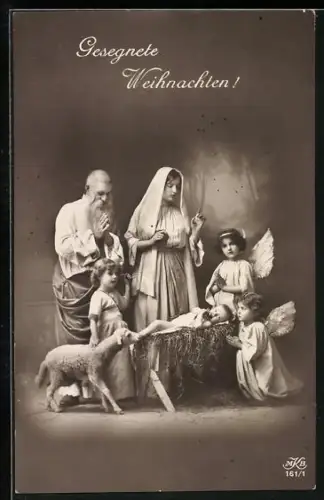 AK Kleine Weihnachtsengel mit Maria und Josef beim Christkind