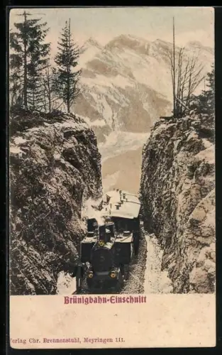 AK Brünigbahn-Einschnitt, Bergbahn im Winter