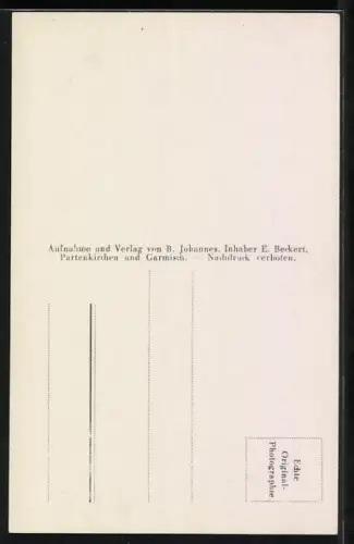 AK Garmisch, junge Bäuerin mit Kuh und Flurkreuz