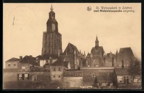 AK Zutphen, St. Walburgskerk te Zutphen met Middeleeuwsche omgeving