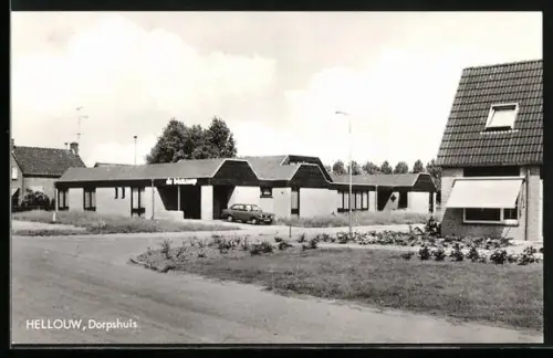 AK Hellouw, Dorpshuis