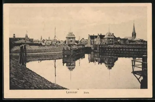 AK Lemmer, Sluis