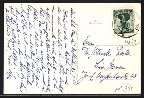 AK Hofkirchen im Mühlkreis, Strassenpartie an einem Brunnen