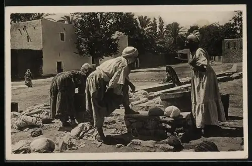 AK Laghouat, Le Lavoir des Négresses, afrikanische Volkstypen