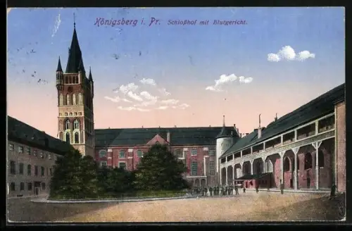 AK Königsberg, Schlosshof mit Gasthof Blutgericht im Abendlicht