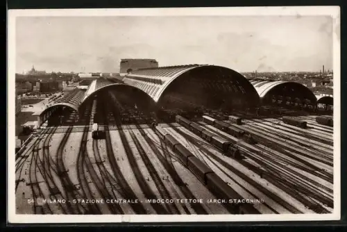 AK Milano, Stazione Centrale, Imbocco Tettoie, Zughallen des Bahnhofs