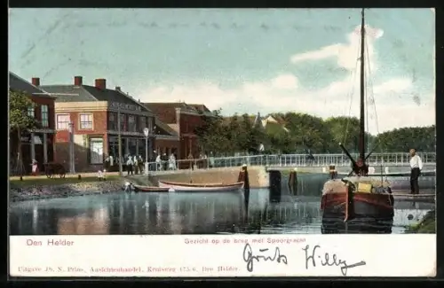 AK Den Helder, Gezicht op de brug met Spoorgracht