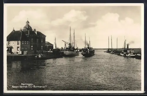 AK Harlingen, Haven, Vertrek S.S. Burmania