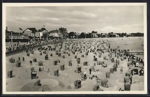 AK Travemünde, Strand, Kurhaus, Strandkörbe