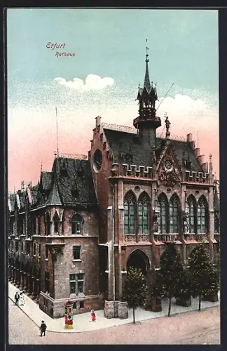 AK Erfurt, Rathaus mit Strasse aus der Vogelschau