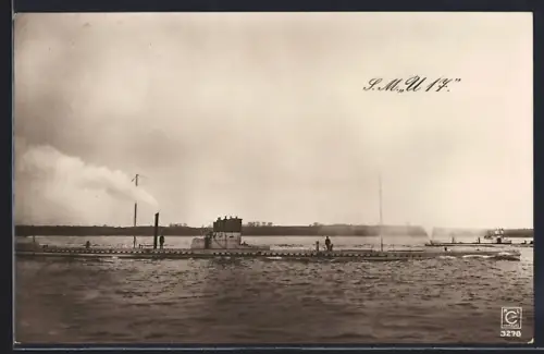 AK S. M. Unterseeboot U 17 in Küstennähe