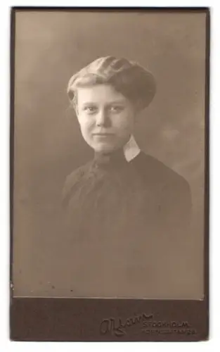 Fotografie Atelier Aflorin, Stockholm, Hornsgatan 26, Porträt einer jungen Frau