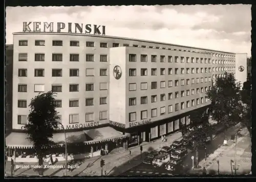 AK Berlin-Charlottenburg, Bristol Hotel Kempinski, Kurfürstendamm Ecke Fasanenstrasse