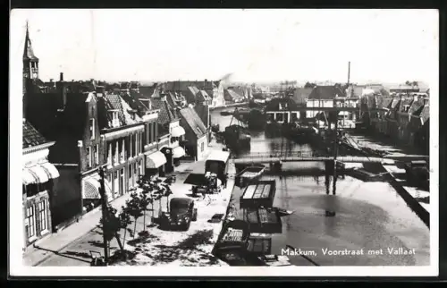 AK Makkum, Voorstraat met Vallat