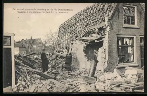 AK Zierikzee, Ramp in den nacht van 29 op 30 April, Vernielde woning in de St. Domusstraat