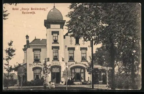 AK Harderwijk, Hotel Oranie Mecklenburg
