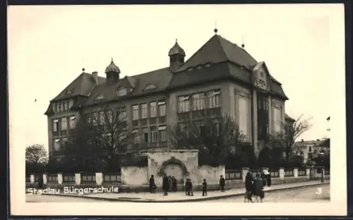 AK Stadlau, Bürgerschule, Totalansicht