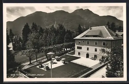 AK Bad Ischl, Kuranstalt Helios mit Garten und Bergpanorama aus der Vogelschau
