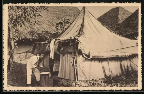 AK Indien, Missionar wäscht sich vor seinem Zelt