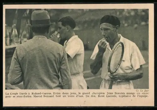 AK La Coupe Davis a Roland-Garros, Entre deux jeux, le grand champion Jean Borotra, Tennis