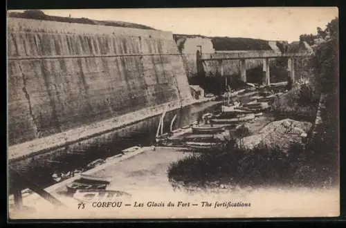 AK Corfou, Les Glacis du Fort