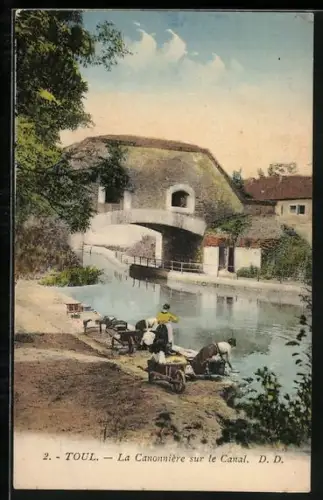 AK Toul, La Canonnière sur le Canal, Waschfrauen am Fluss