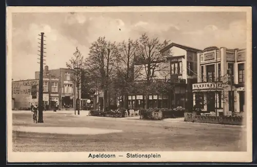 AK Apeldoorn, Stationsplein