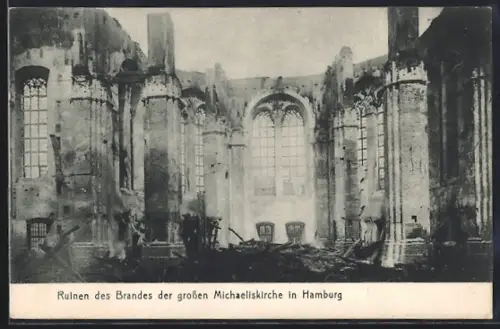 AK Hamburg-Neustadt, Ruinen des Brandes der grossen Michaeliskirche